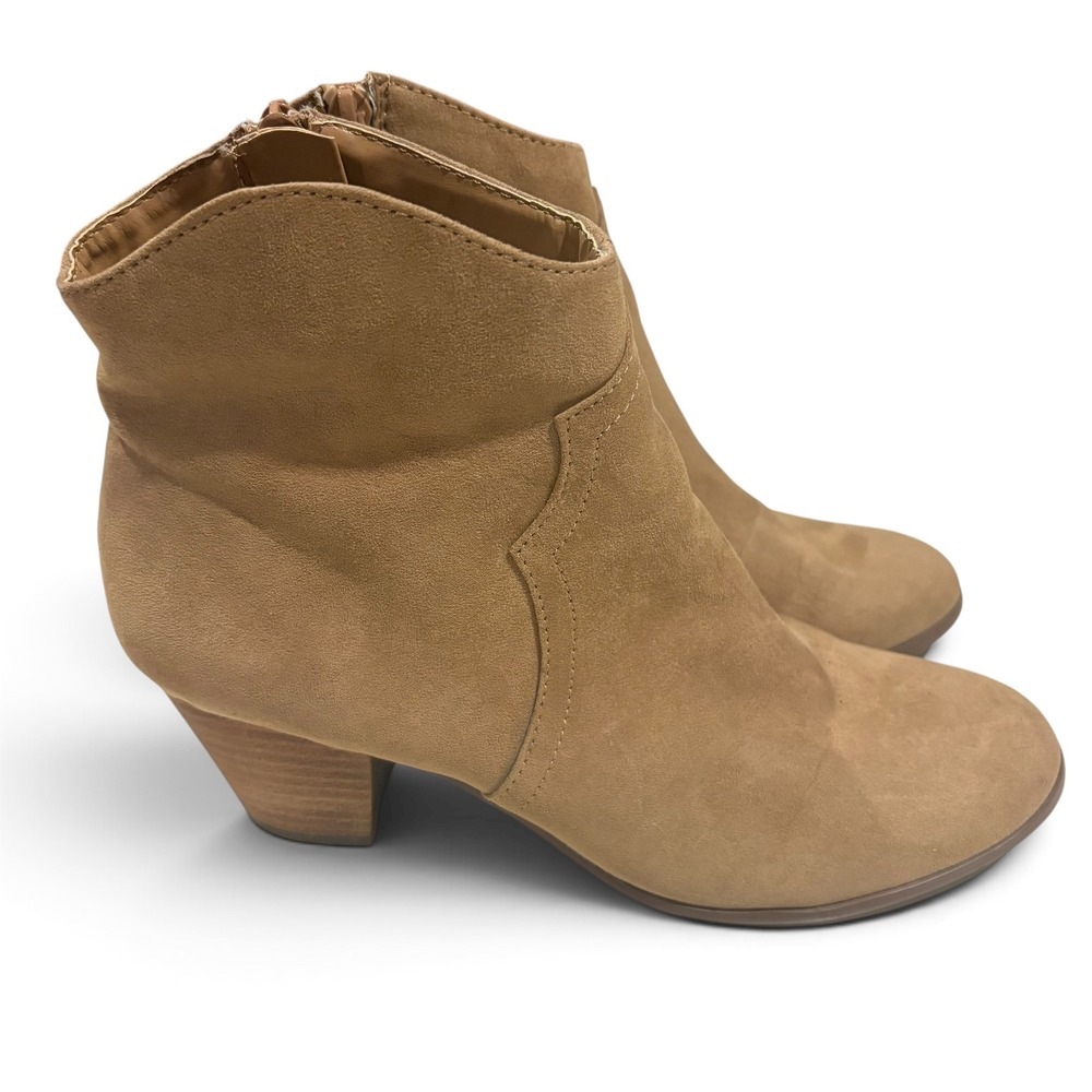 Carlos by Carlos Santana Women's  Tan Faux Suede Western Ankle Boots Size 8